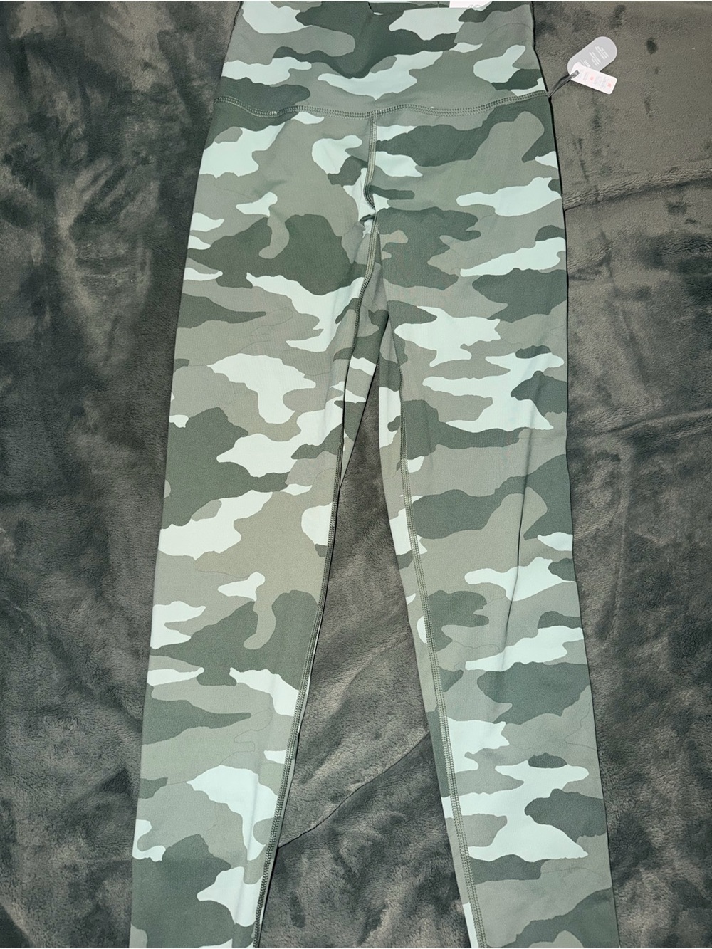 Aerie women’s Camo Leggings - Green Camouflage size S